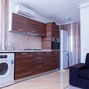 Апартаменты Garsoniere Dinu, Бухарест